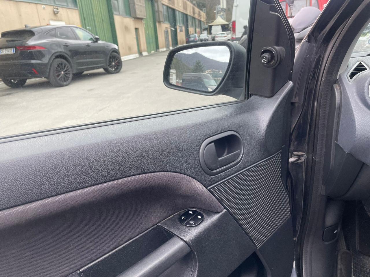 Ford Fiesta 1.2 16V 3p. Ghia - Neopatentati - Unico Proprietario