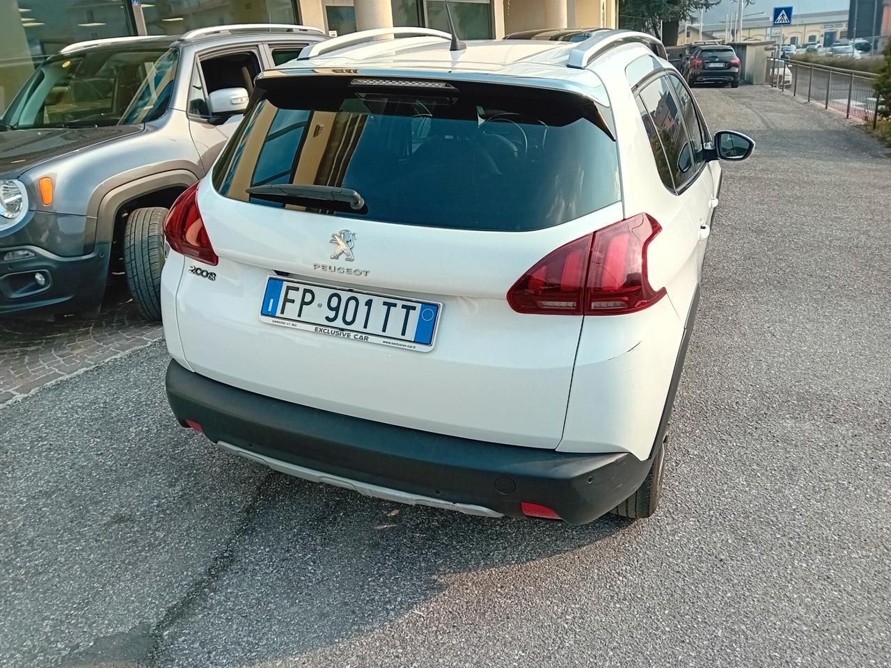 Peugeot 2008 PureTech 82 S&S Allure