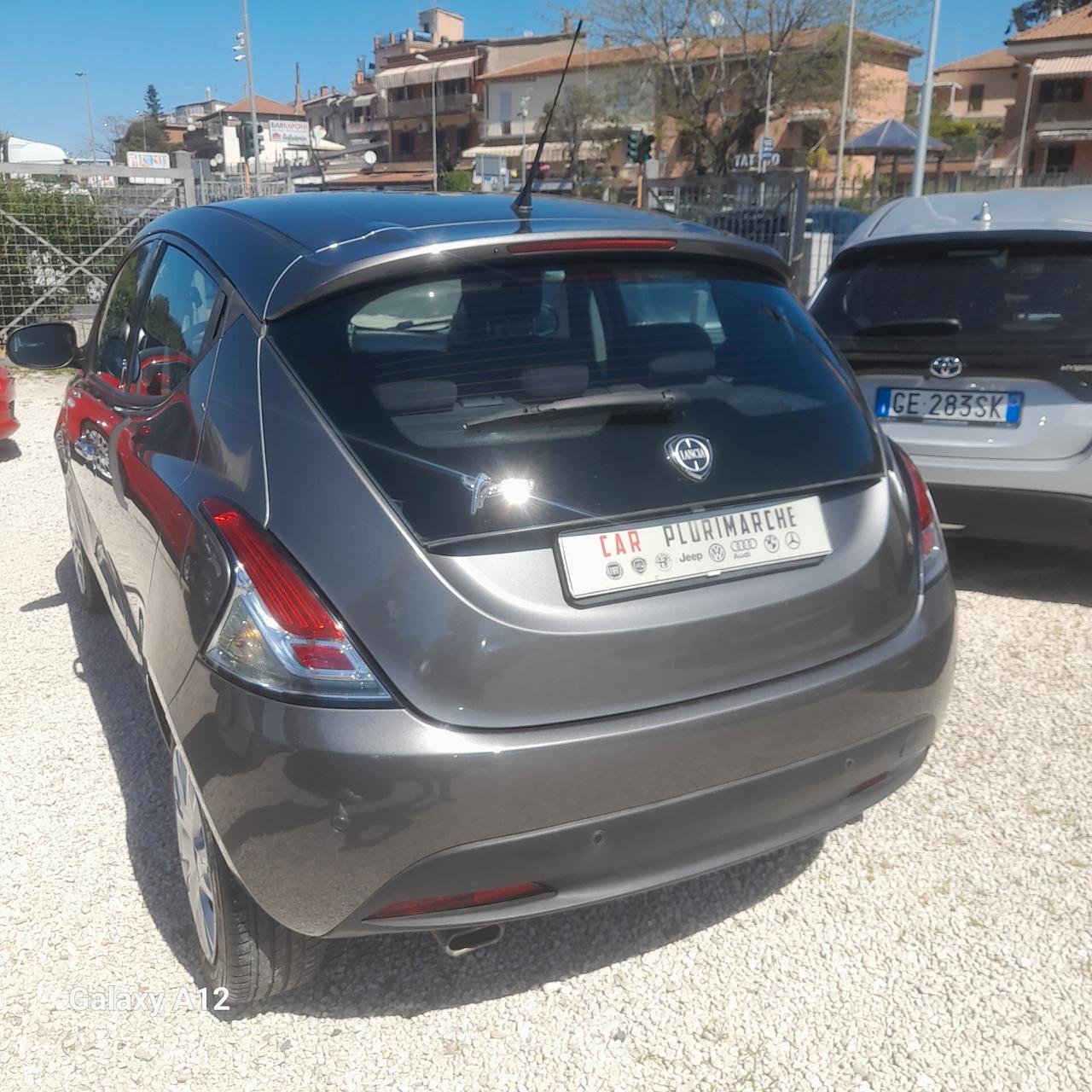 Lancia Ypsilon 1.2 69 CV 5 porte Gold