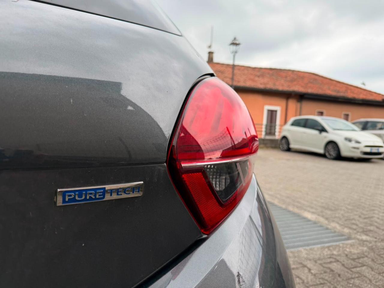 Peugeot 208 PureTech 82 5 porte Active