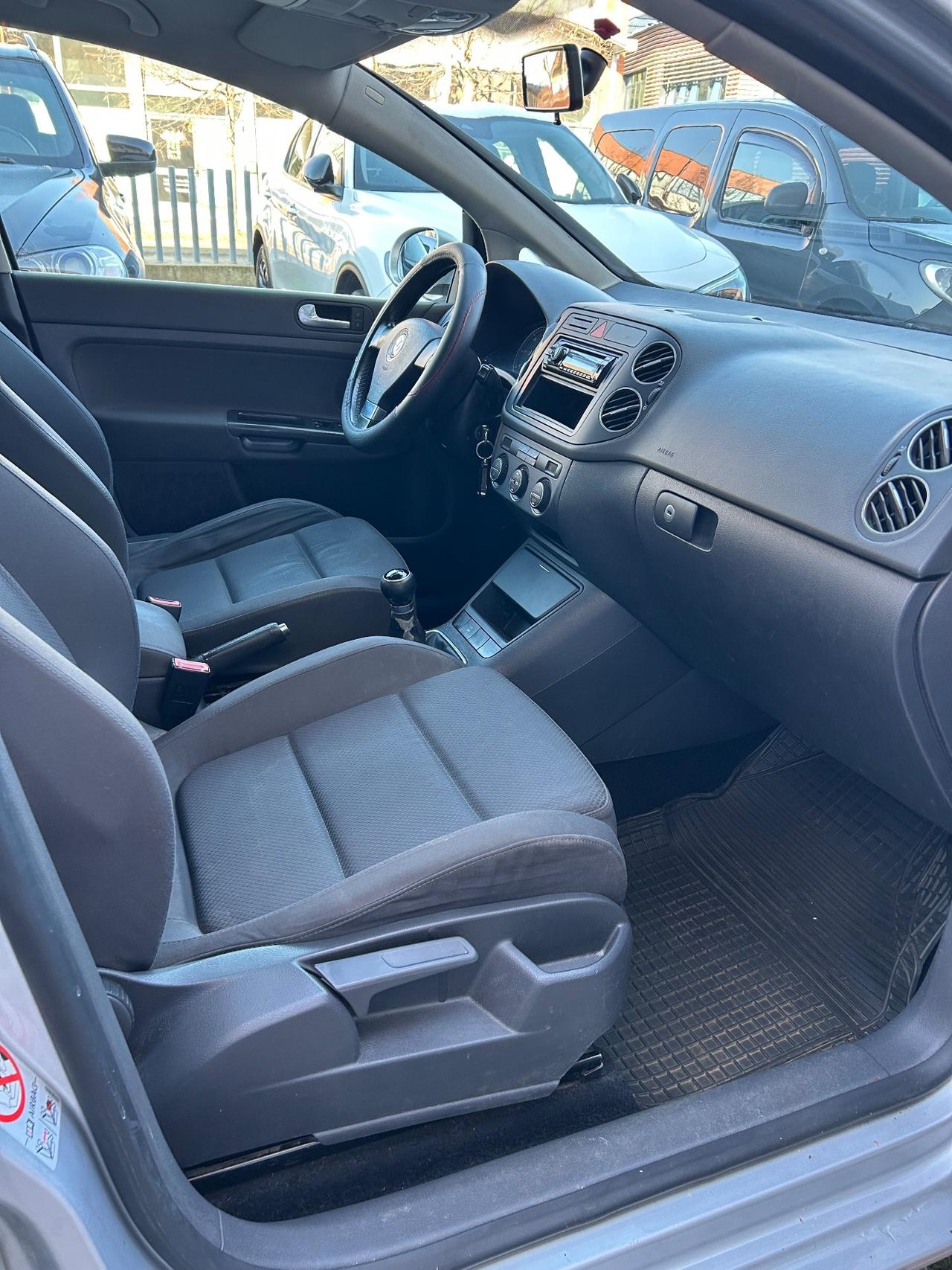 Volkswagen Golf Plus Var. 2.0 TDI 16v DPF Sportline