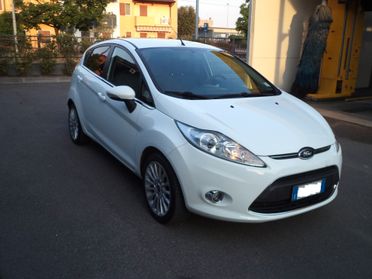 Ford Fiesta 1.4 5 porte Bz.- GPL Titanium AUTO DI PRIVATO IN CONTO VENDITA