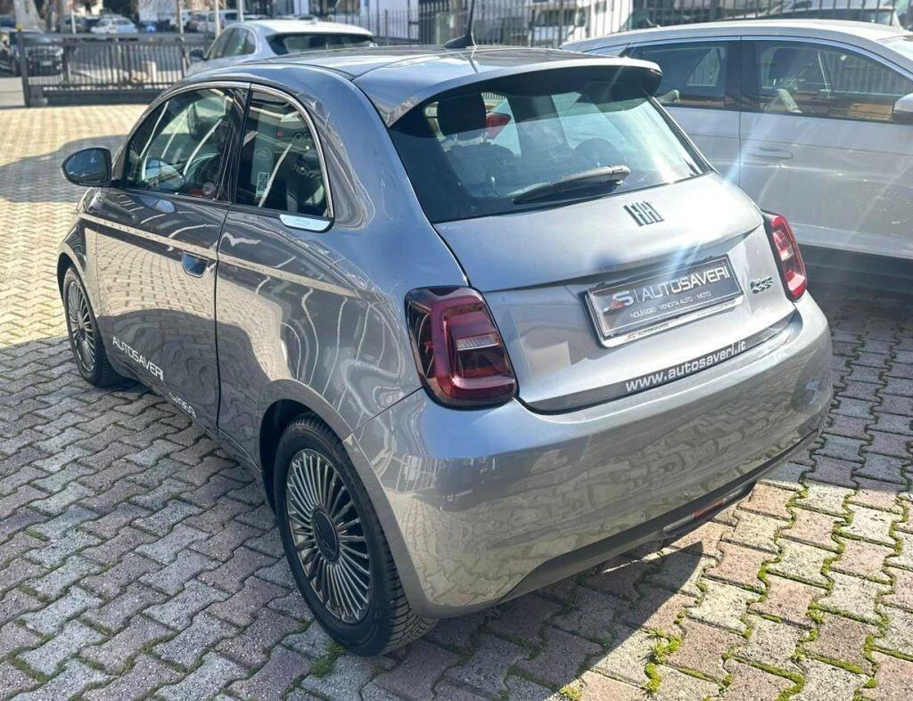 FIAT 500e business opening edition