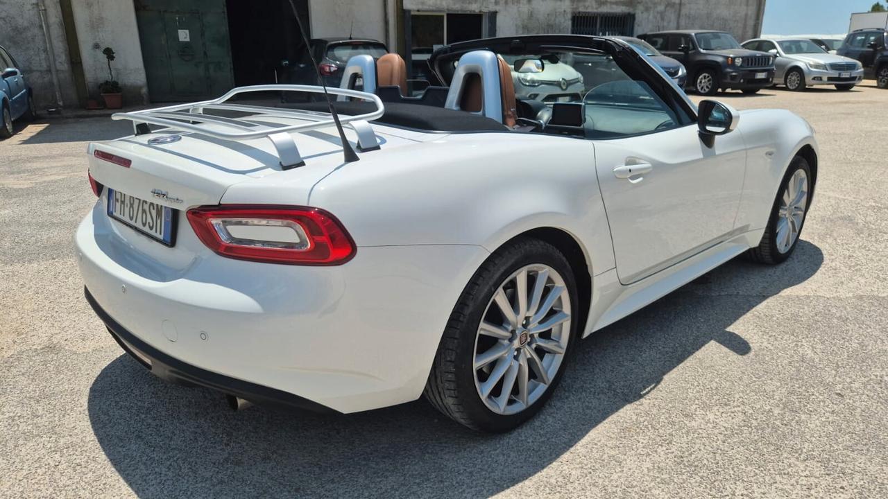 Fiat 124 Spider 1.4 MultiAir AT6 Lusso
