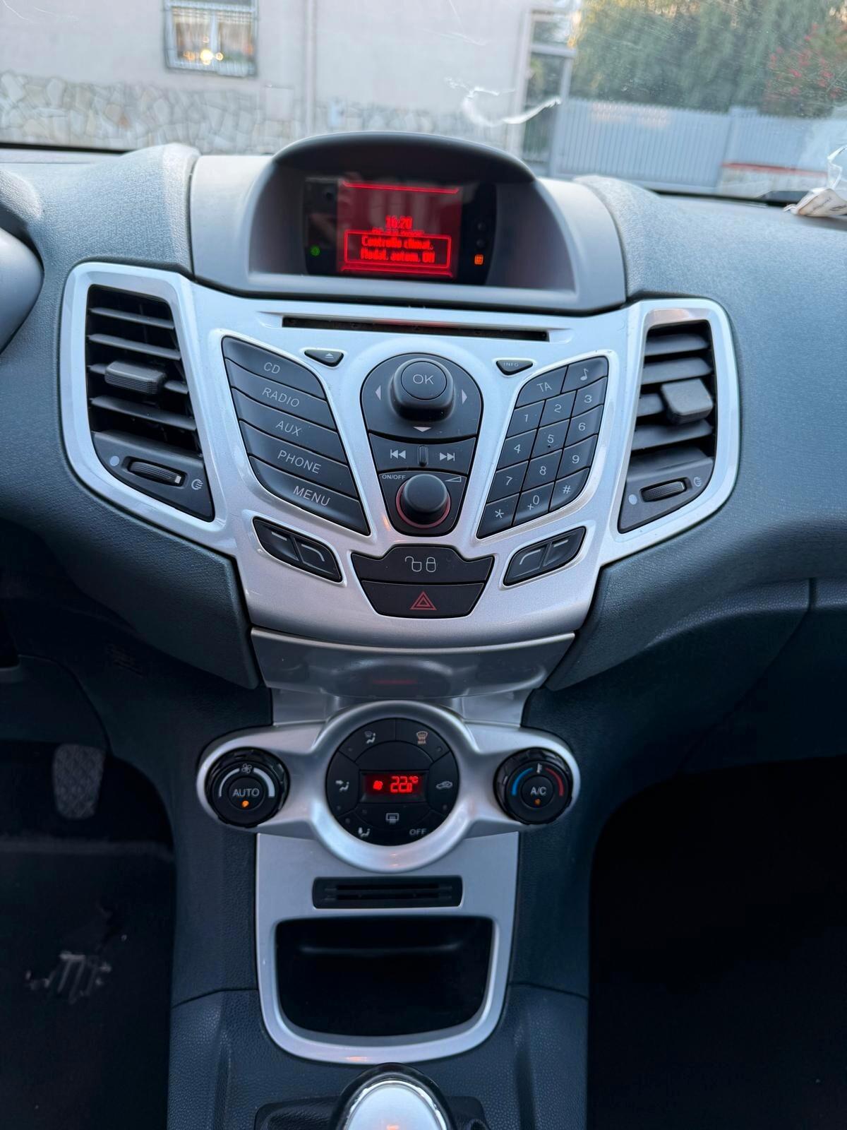 Ford Fiesta 1.2 82CV 3 porte Titanium-02/2009