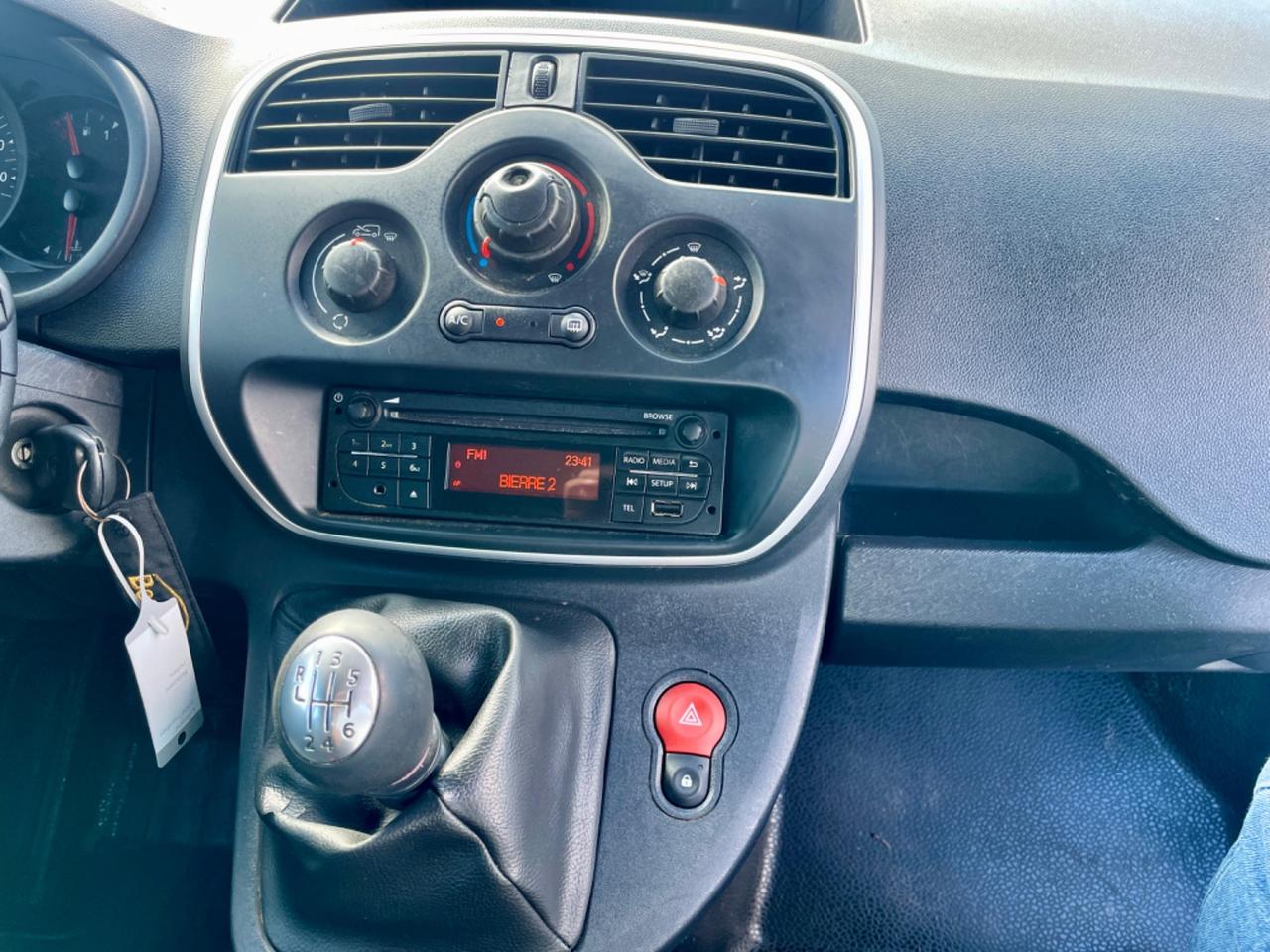 Renault Kangoo MAXI dCi 115CV AUTOCARRO 4 POSTI