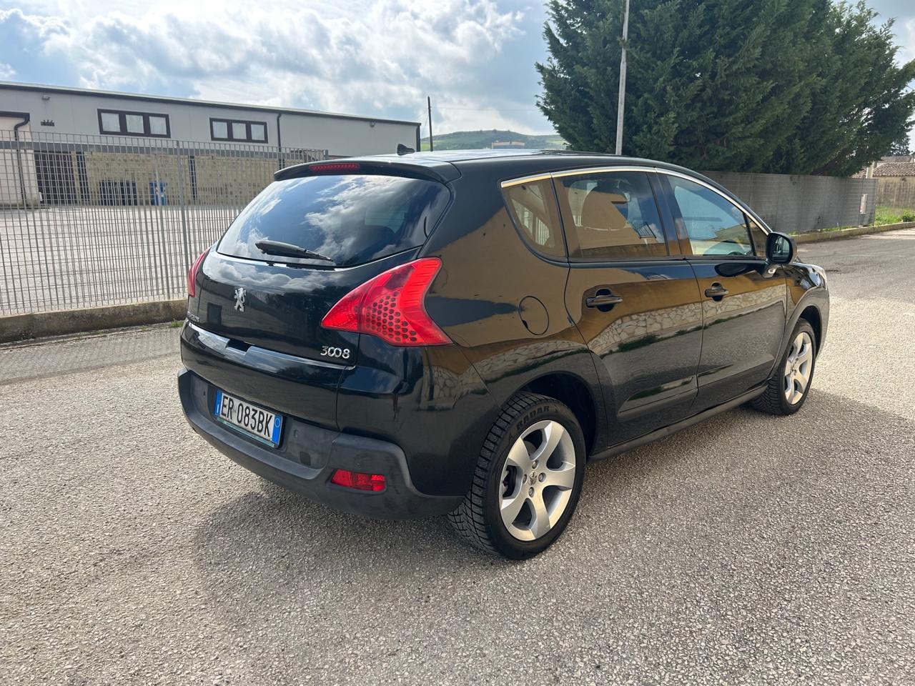 Peugeot 3008 1.6 HDi 115CV Business