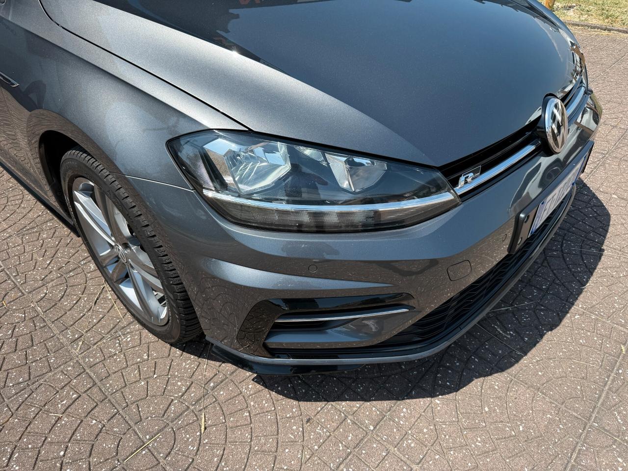 Volkswagen Golf 1.0 TSI 115 CV 5p. R-Line Rline BlueMotion Technology