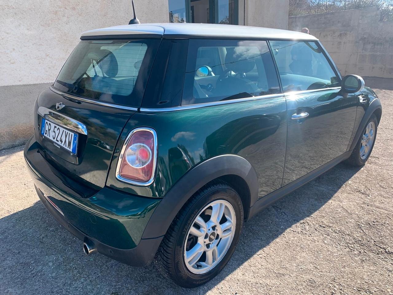 Mini One 1.6 - 2012 ok neopatentati