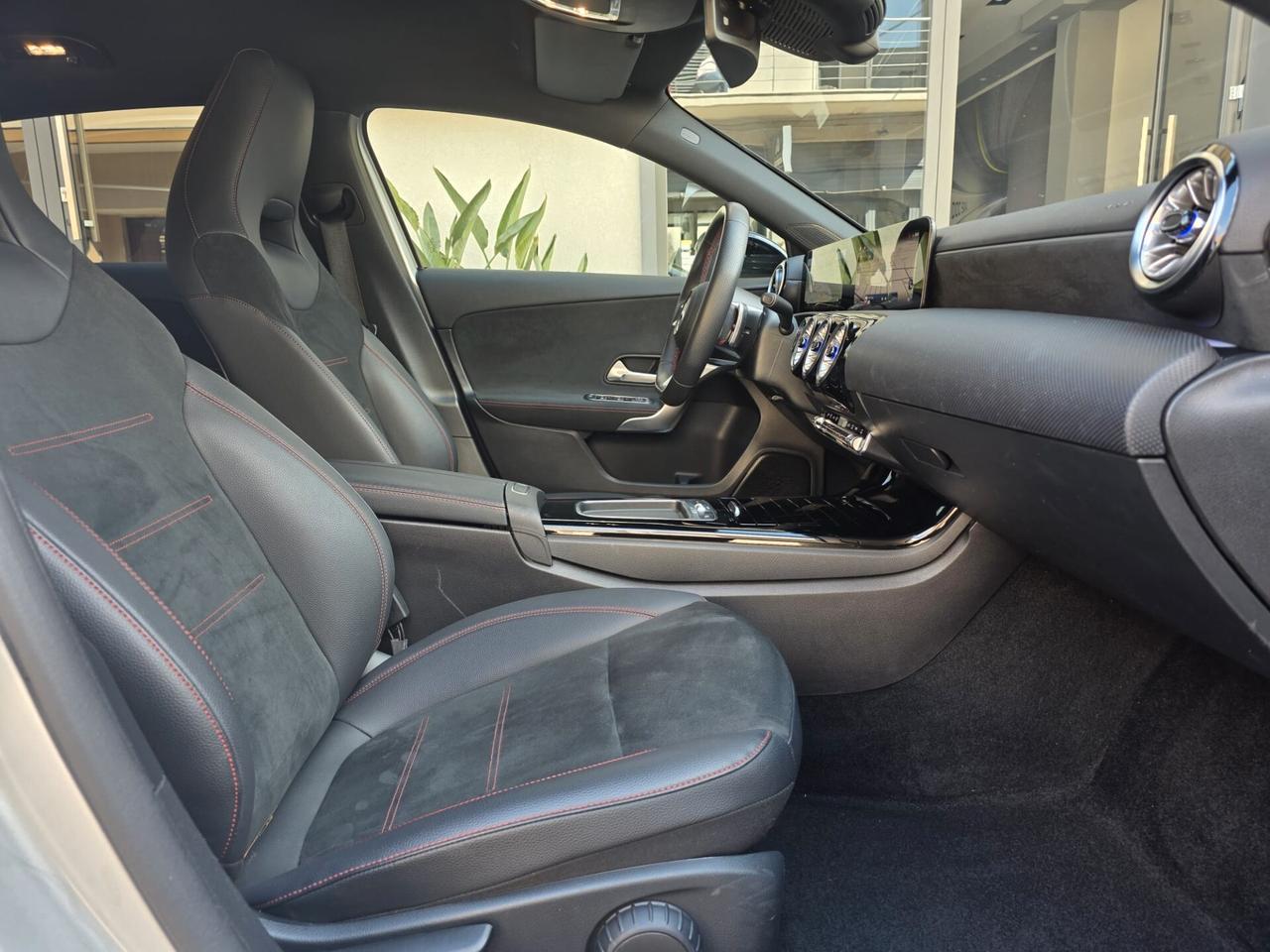 Mercedes-benz A 180 d Automatic AMG Line Premium+Cerchi 19+Virtual..