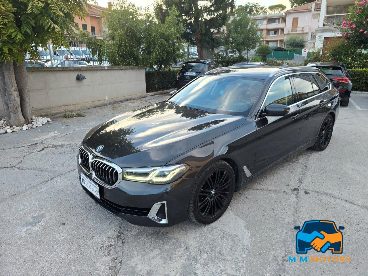 BMW 530 d Touring mhev 48V xdrive Luxury auto