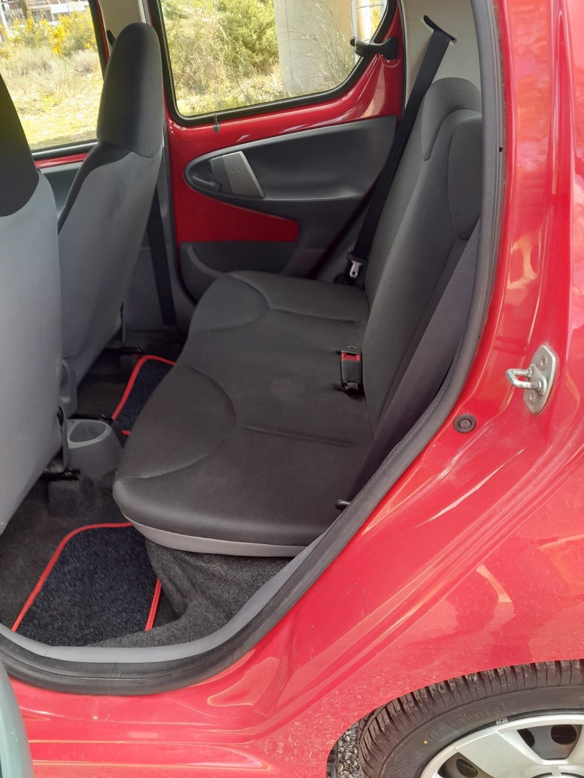 Toyota Aygo 1.0 5 porte Now navi