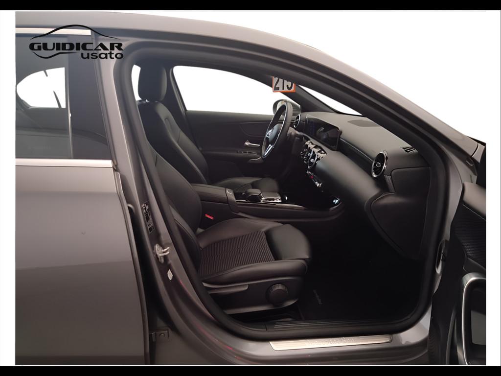 Mercedes-Benz Classe A - W177 2018 - A 180 d Sport auto