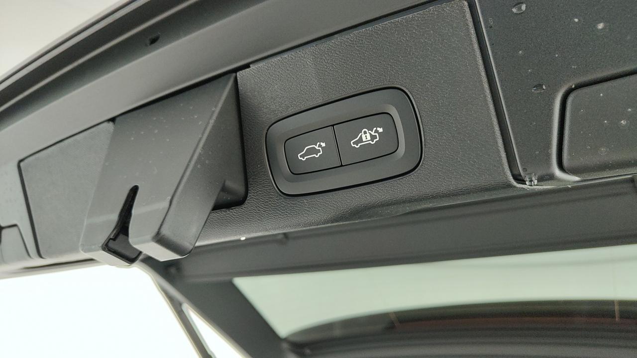 VOLVO XC60 2.0 t6 phev Plus Bright awd auto