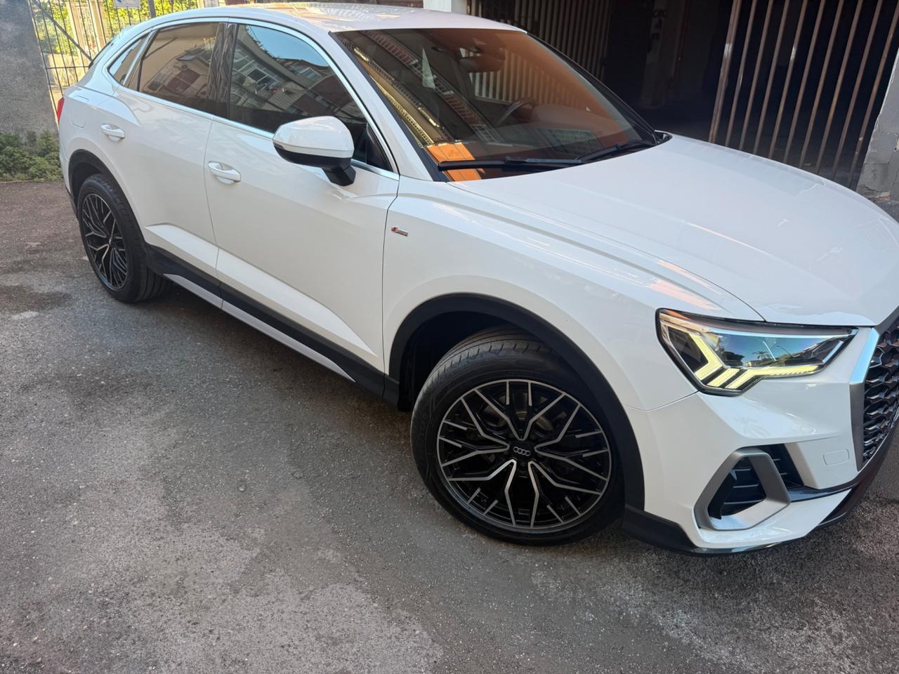 Audi Q3 SPB 35 TDI S tronic line anno 2021