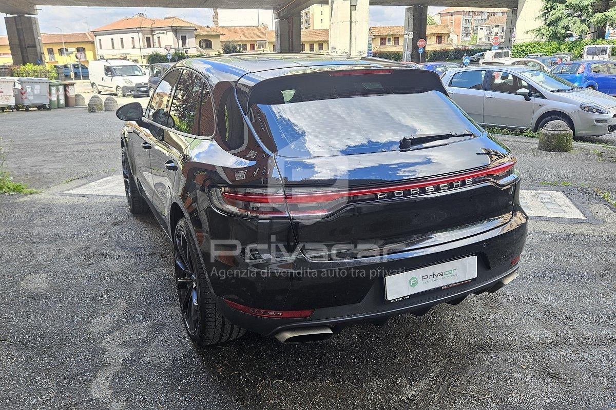 PORSCHE Macan 2.0