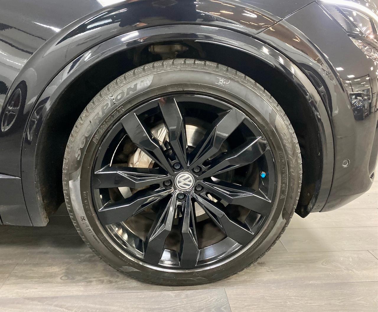 Volkswagen Touareg 3.0 V6 TDI 286 CV SCR R Line