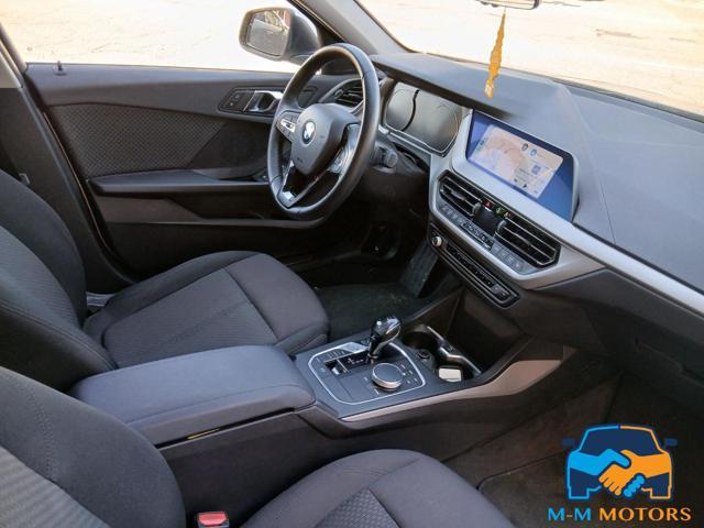 BMW 118 i 5p. Business Advantage