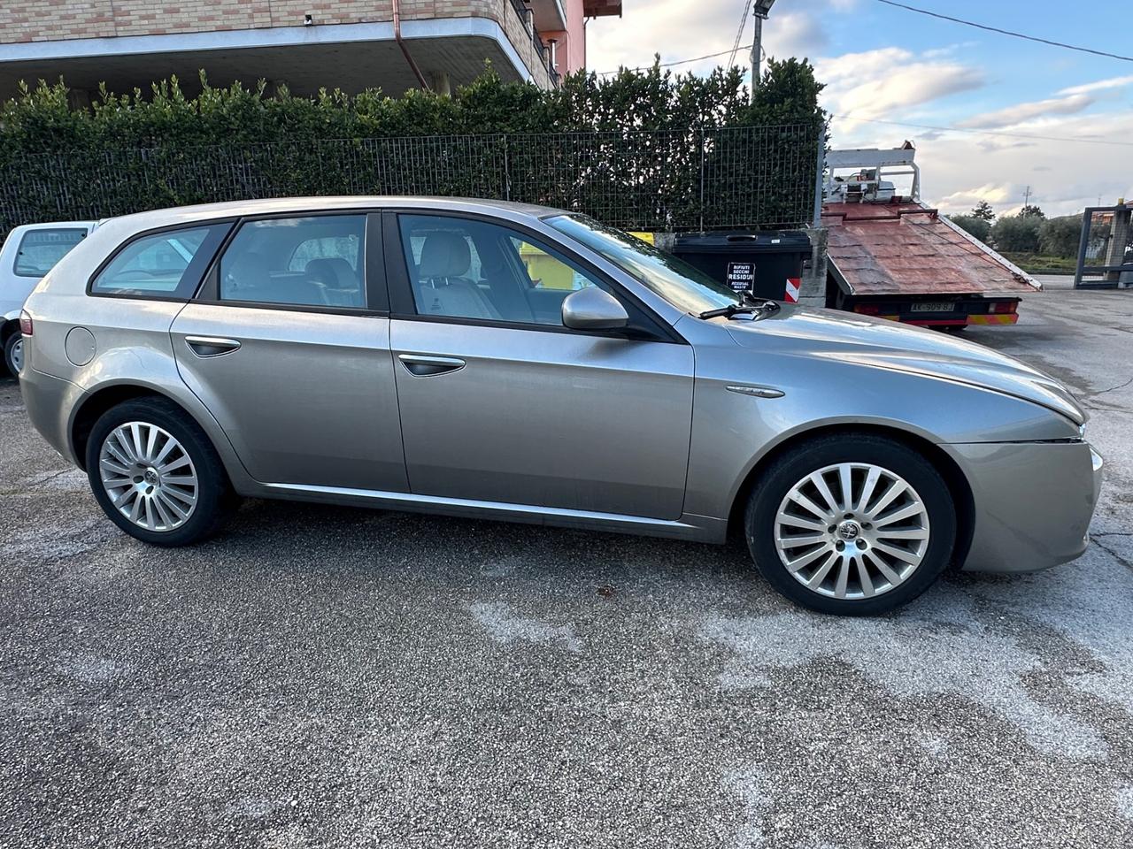 Alfa Romeo 159 1.9 JTDm 16V Sportwagon TI 2007