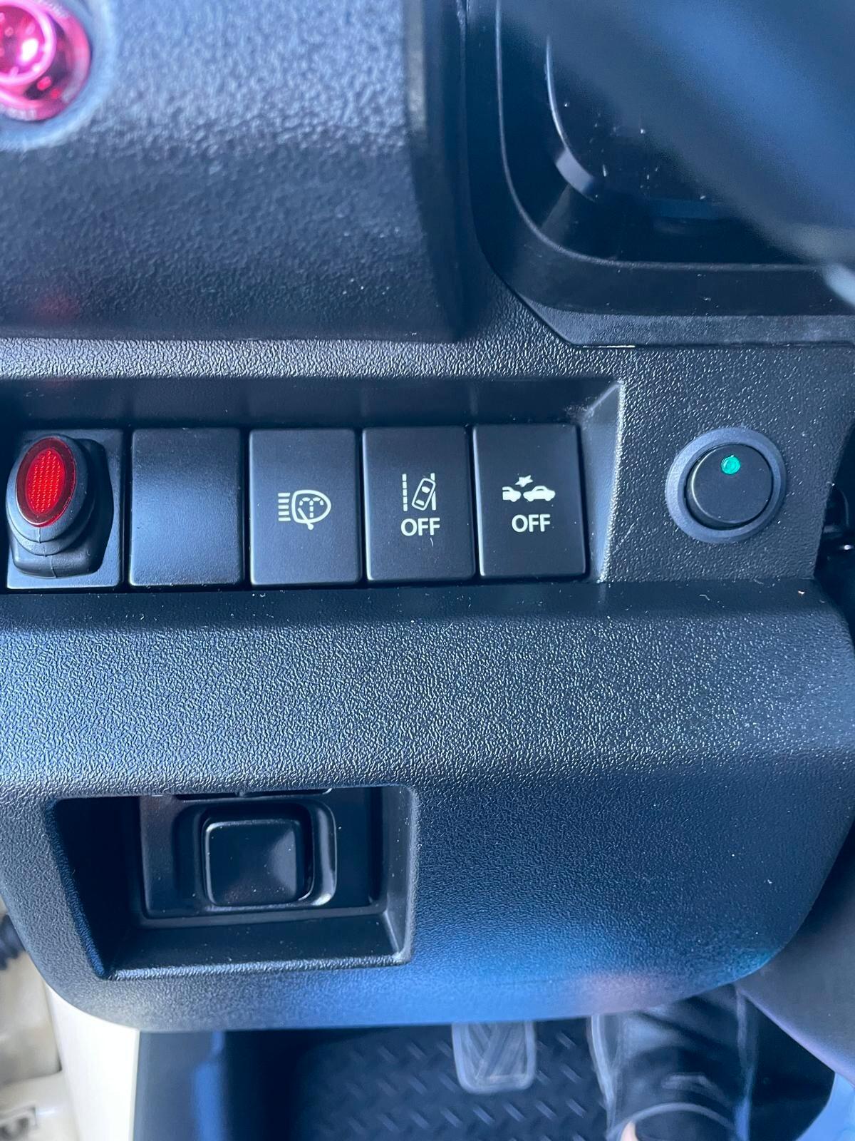 Suzuki Jimny 1.5 5MT ZMode 4 posti