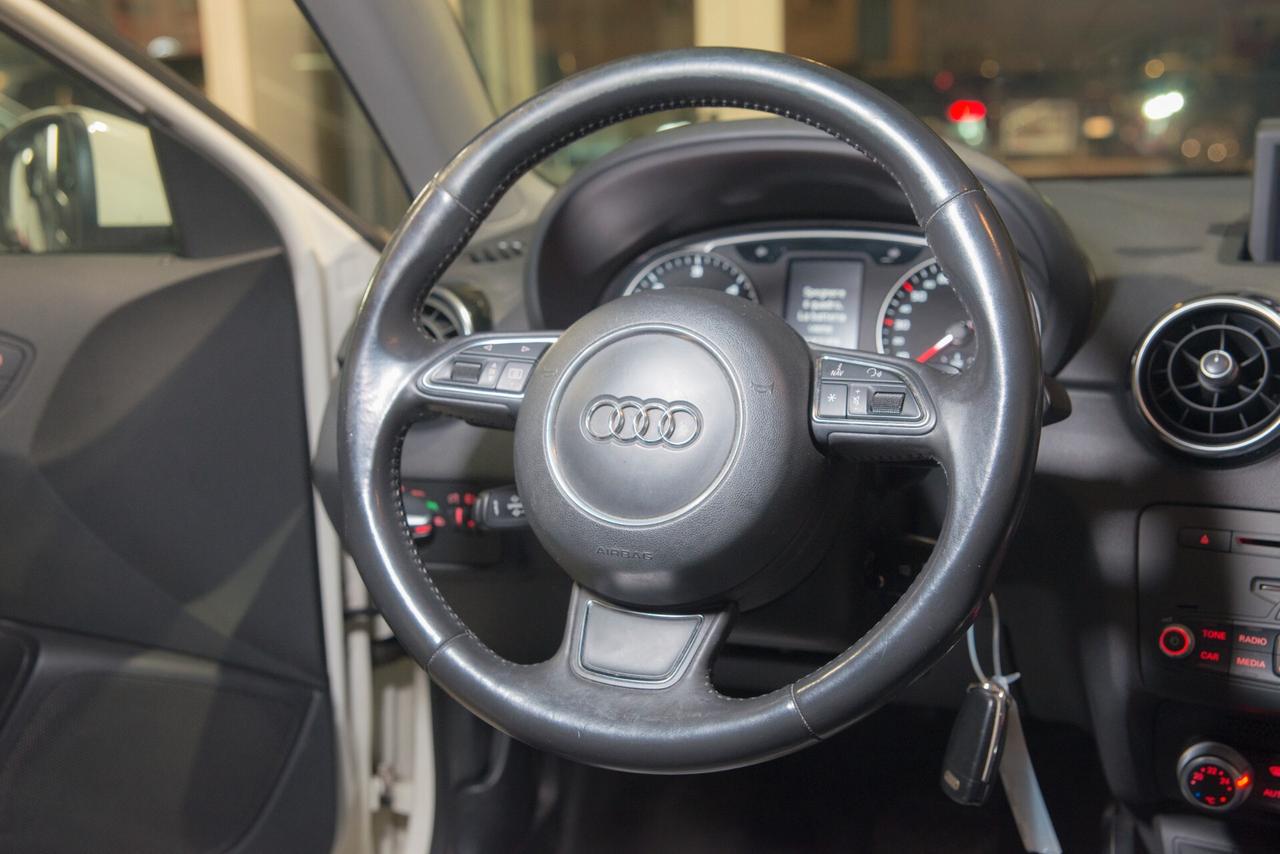 AUDI A 1 SPORTBACK 1.6 TDI 90 CV S-TRONIC CERCHI IN LEGA OK NEOPATENTATI