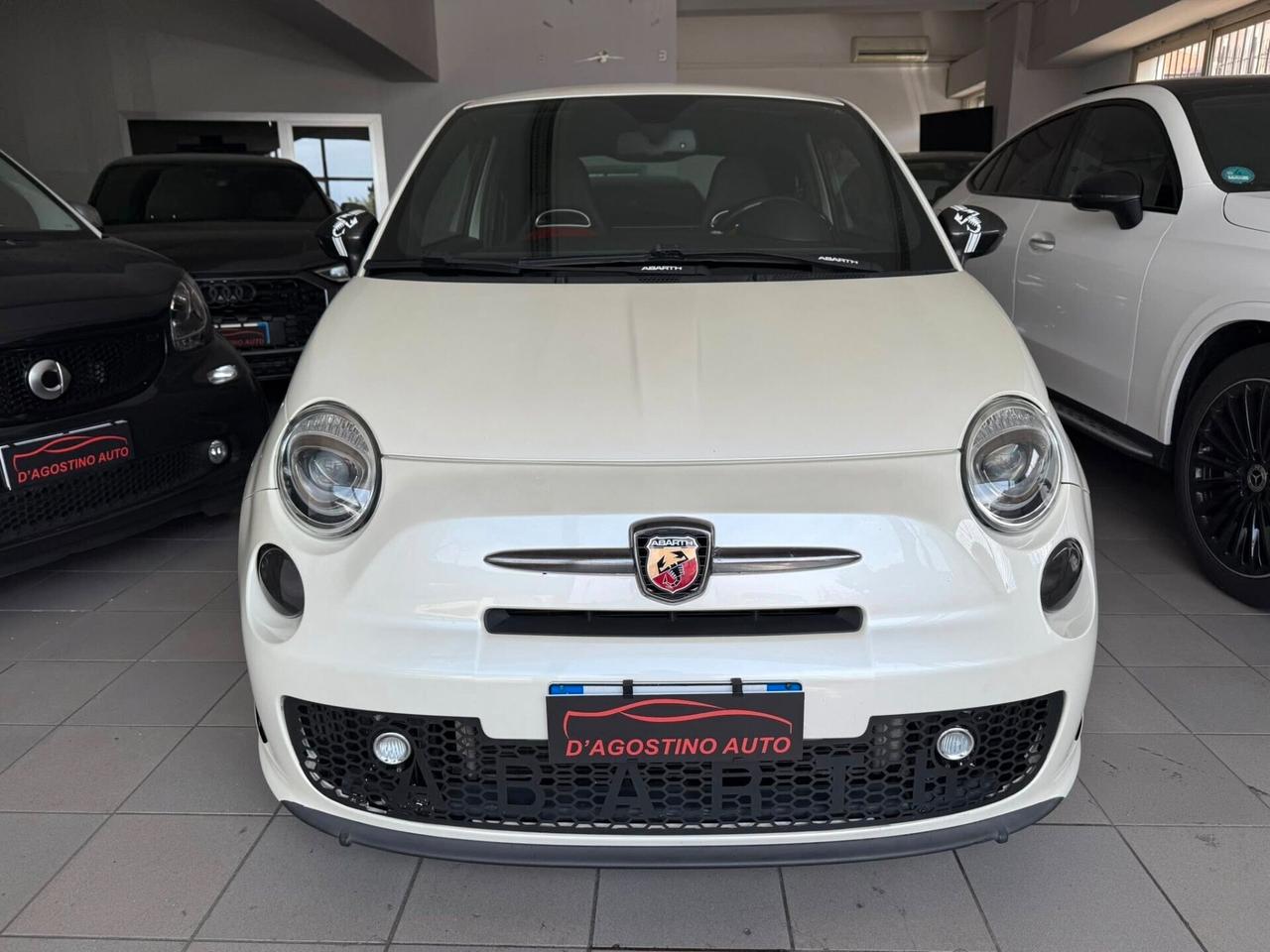 Abarth 500 1.4T-jet 135cv allestimento Esseesse