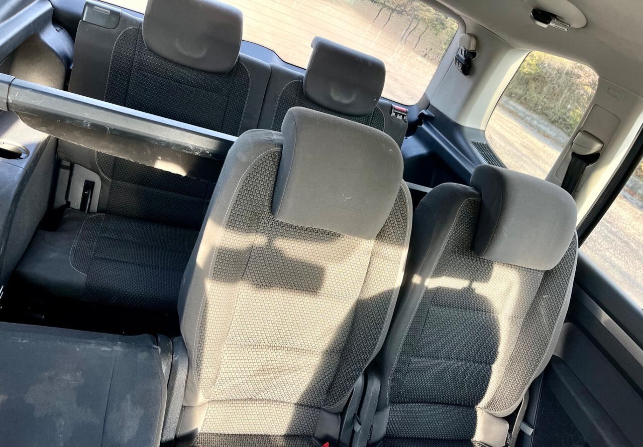 Volkswagen Touran 1.6 TDI Comfortline