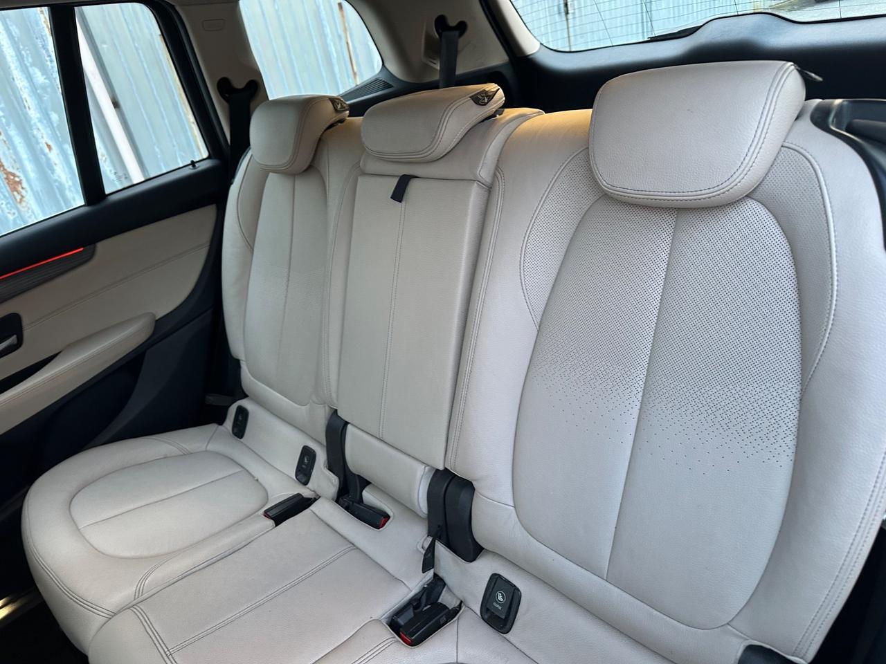 Bmw 2er Active Tourer 220d xDrive Luxury aut. 7 POSTI PELLE