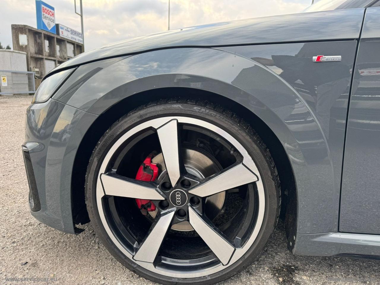 AUDI TT Coupé 40 TFSI S tr COMPETITION