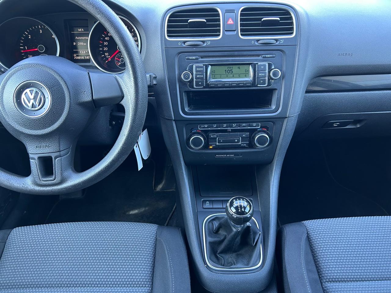 Volkswagen Golf 1.6 TDI DPF 5p