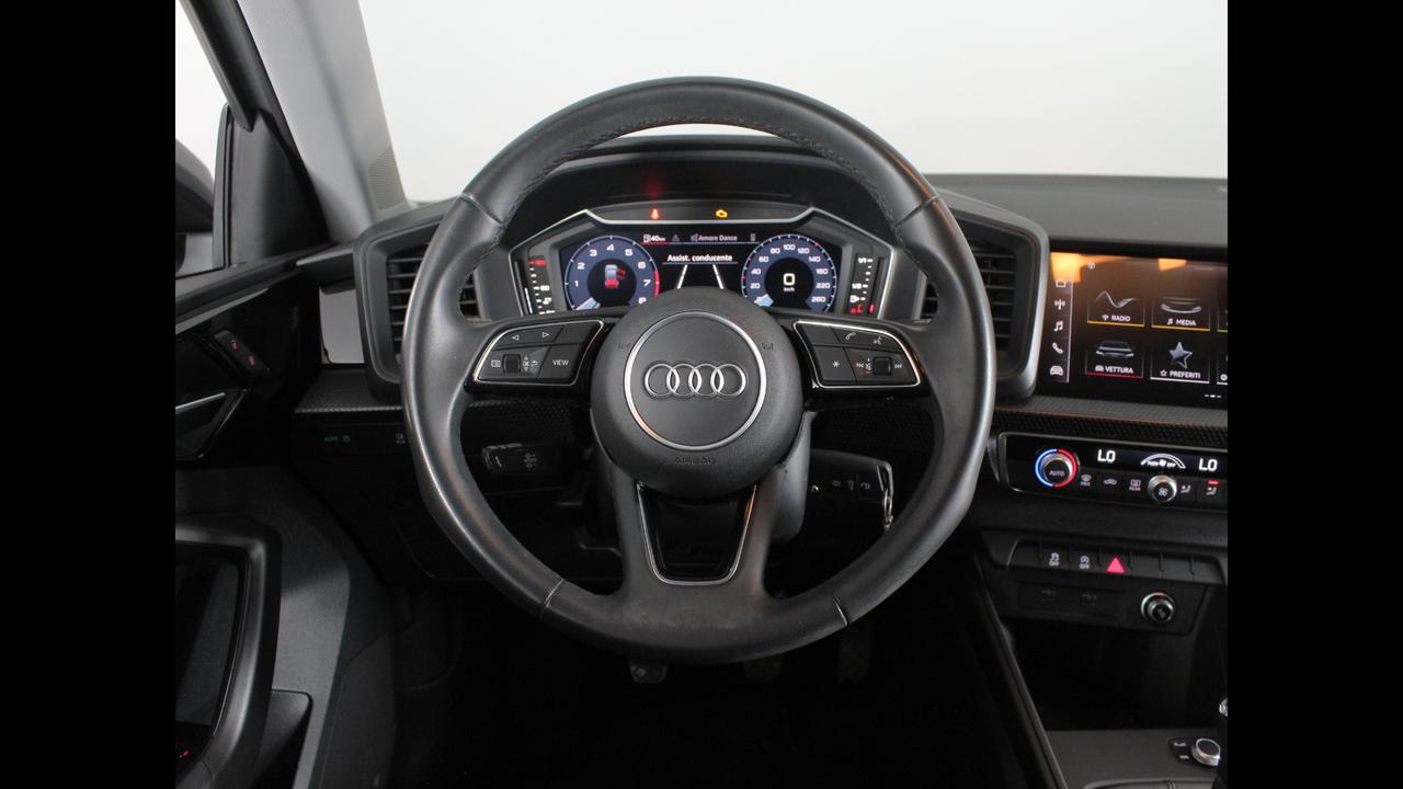 AUDI A1 II 2022 allstreet - A1 allstreet 25 1.0 tfsi Admired 95cv