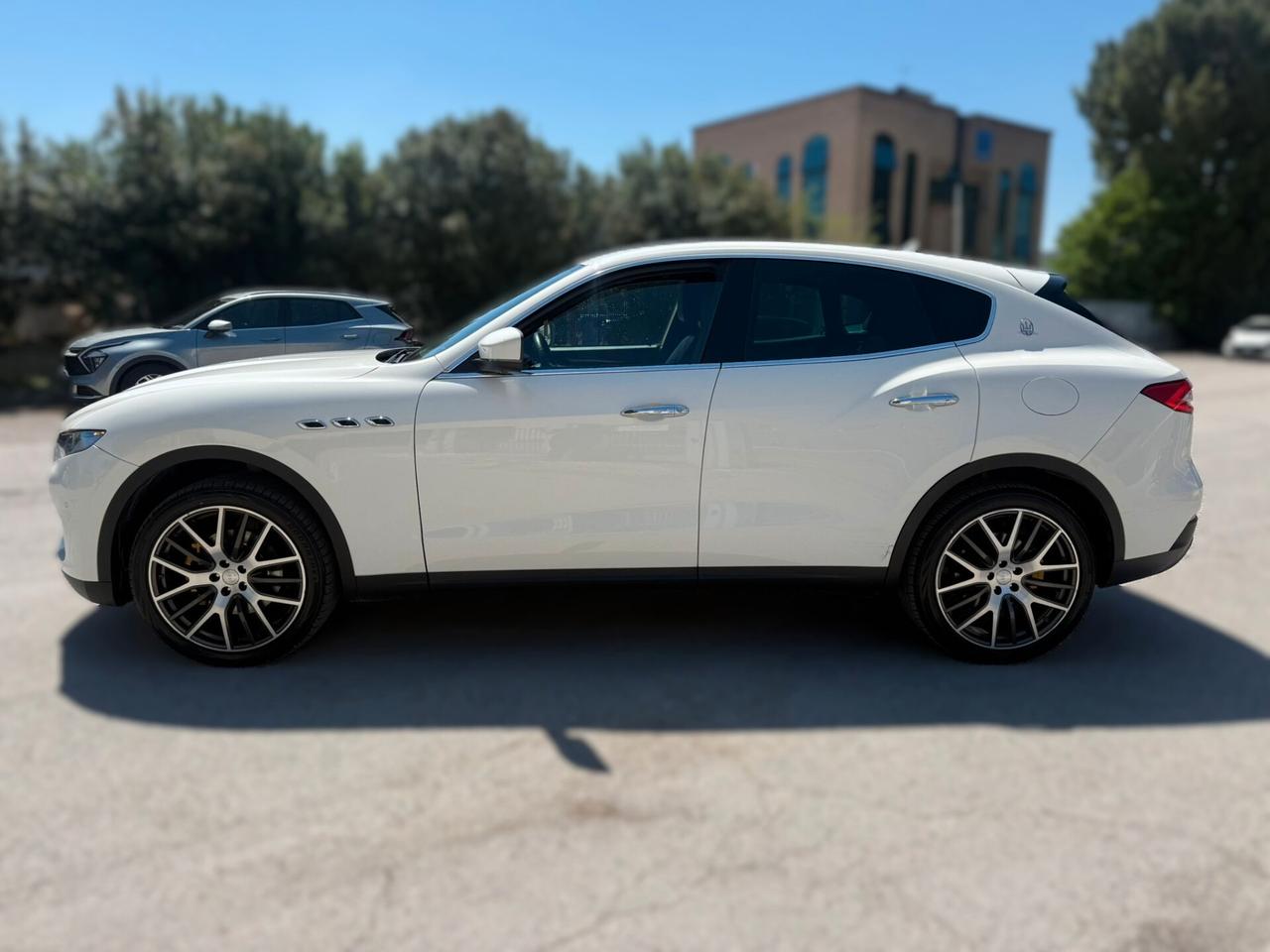 MASERATI LEVANTE 3.0 D 2018 12 MESI DI GARANZIA