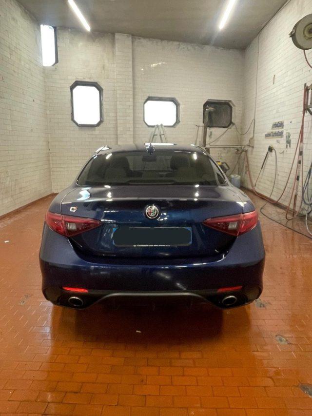 ALFA ROMEO Giulia 2.2 Turbodiesel 210 CV AT8 AWD Q4 Veloce