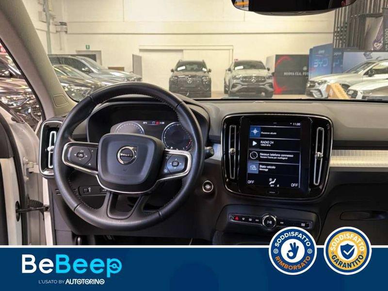 Volvo XC40 2.0 D3 MOMENTUM AWD GEARTRONIC MY20