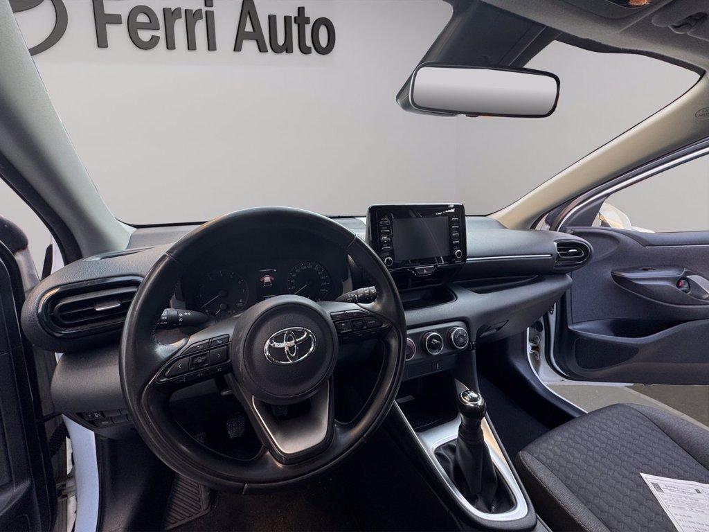 TOYOTA Yaris 1.0 active del 2023