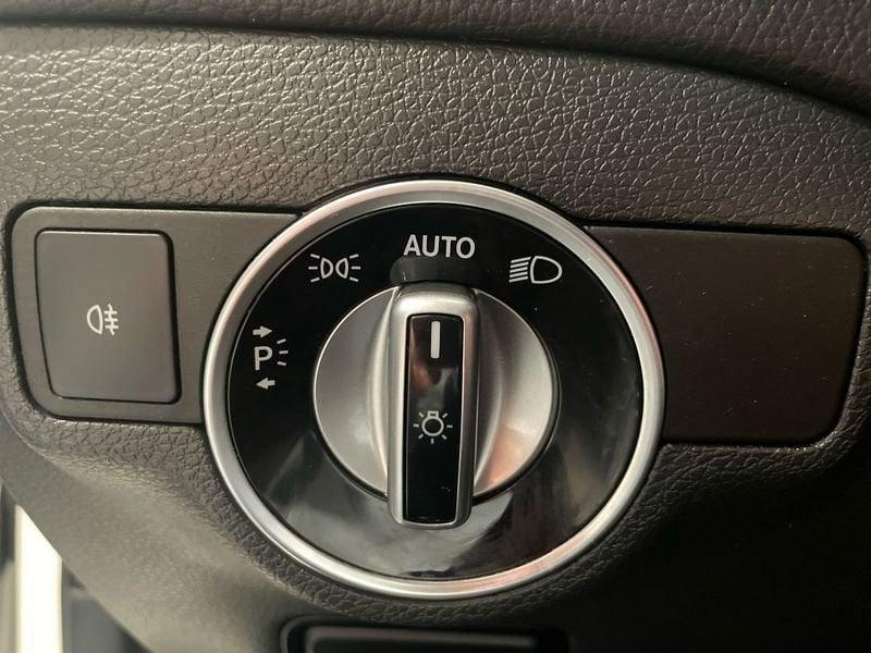 Mercedes-Benz GLA 200 d Premium auto