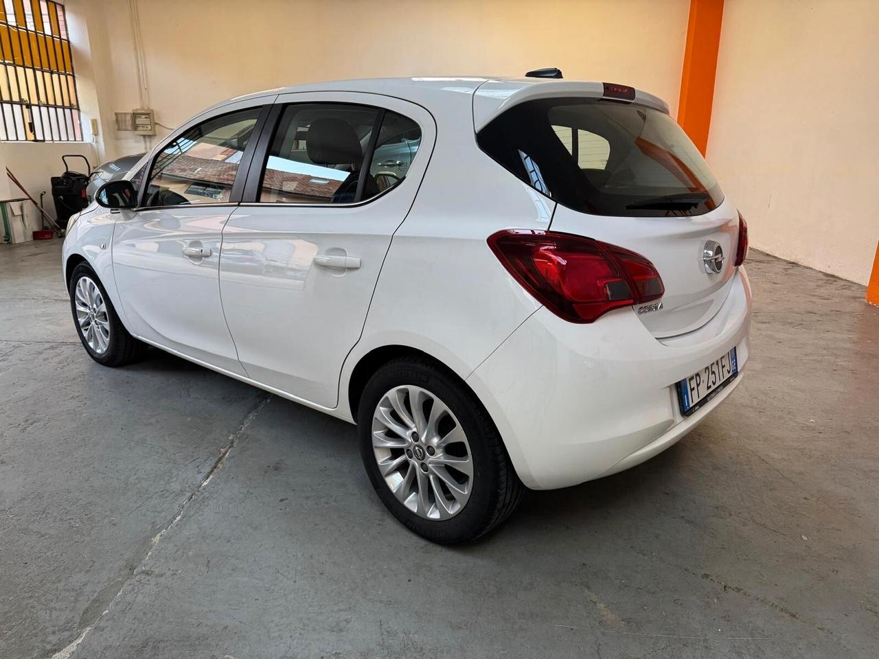 Opel Corsa 1.2 innovation 5p benzina neopat
