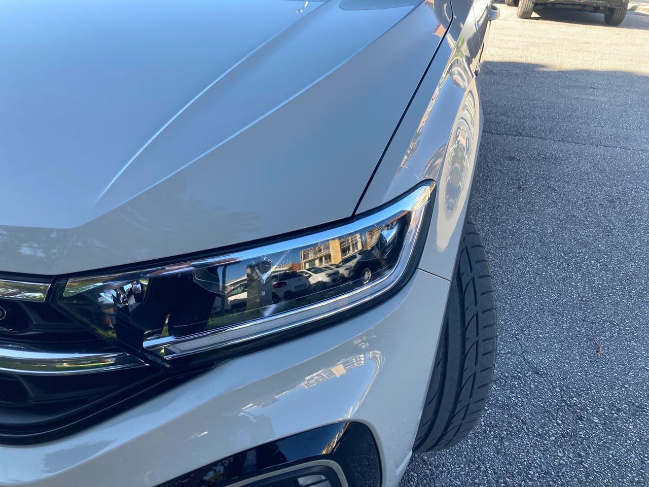 Volkswagen T-Roc 1.5 TSI R Line #10580
