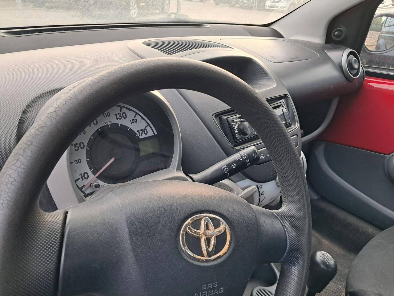 Toyota Aygo 1.0 12V VVT-i 5 porte Sound