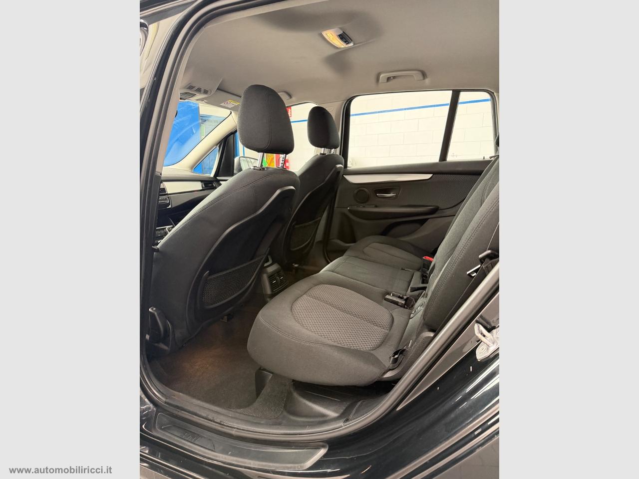 BMW 218i Gran Tourer 7 POSTI