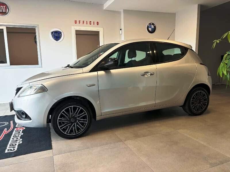 Lancia Ypsilon 1.2 69 CV Gold
