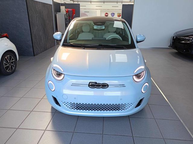 FIAT 500e Berlina 42 kWh La Prima by Bocelli