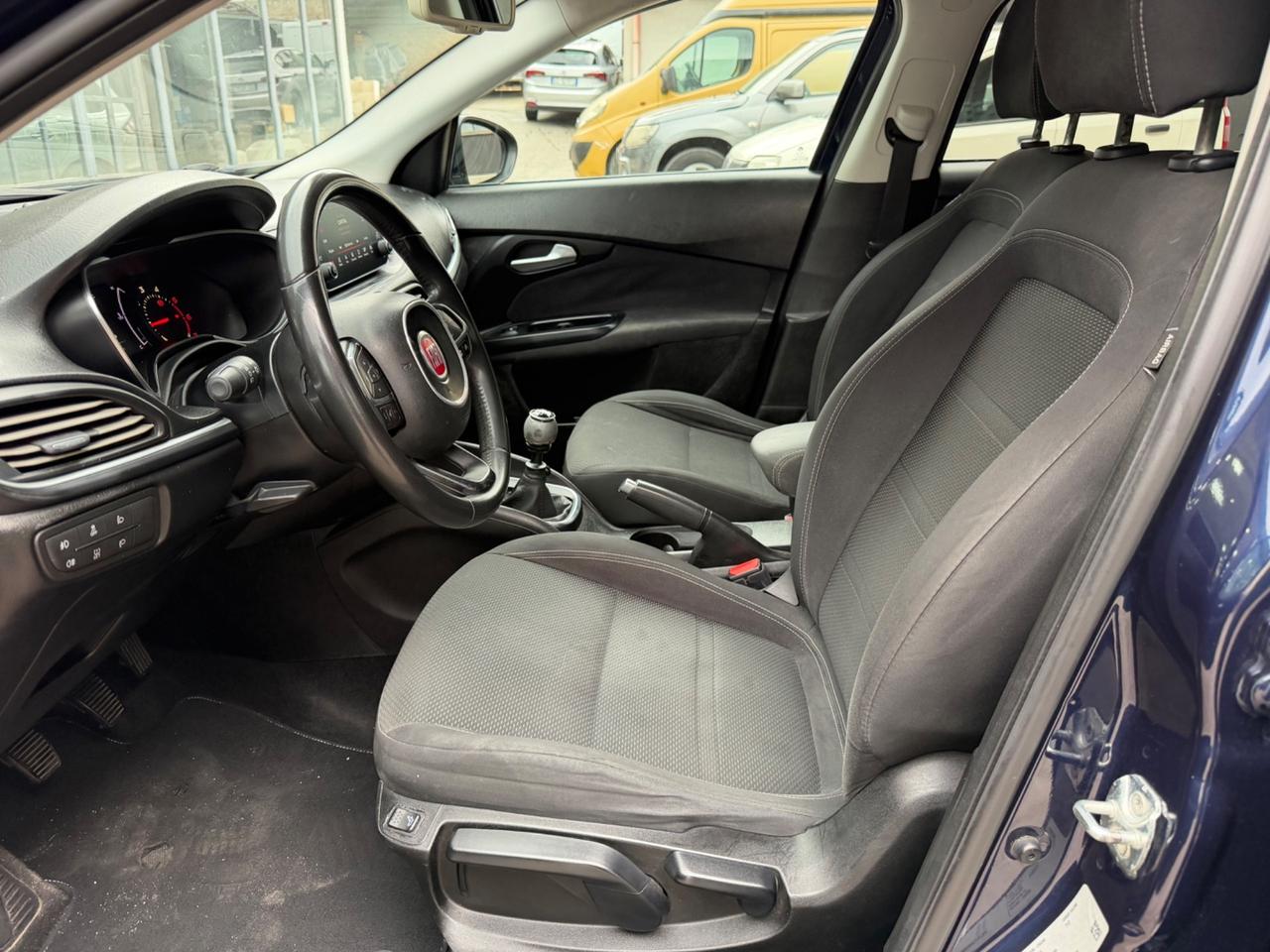 Fiat Tipo 1.6 Mjt S&S SW Lounge 2016