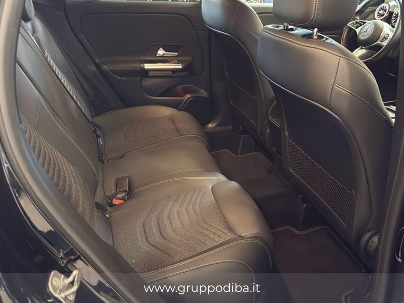 Mercedes-Benz GLA GLA-H247 2023 200 d Progressive Advanced Plus auto