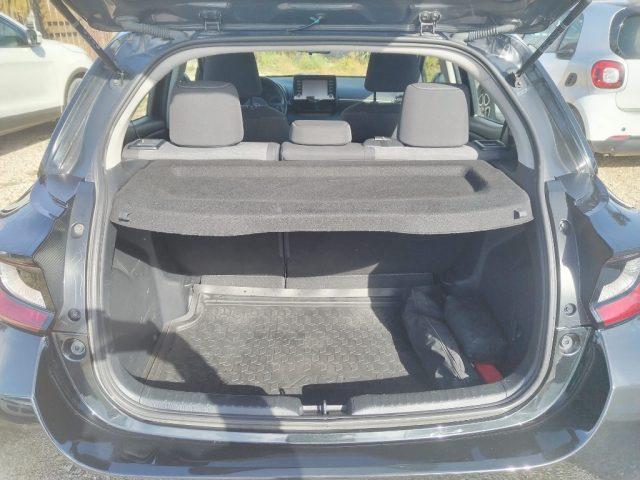 TOYOTA Yaris 1.5 Hybrid 5 porte Business