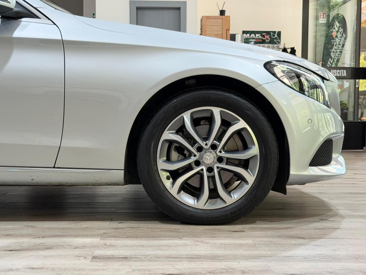 MERCEDES C 220 2.2d 170cv AUTO 75.000km BERLINA