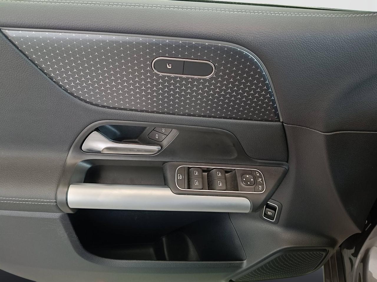 Mercedes-Benz Classe B - W247 2023 - B 180 Progressive Advanced Plus auto