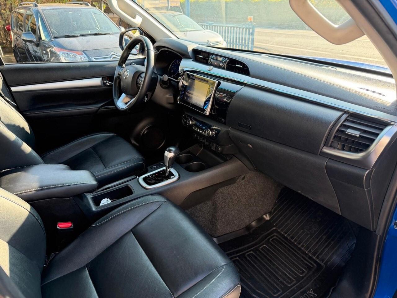 Toyota Hilux 2.4 D-4D 4WD 4 porte Double Cab Comfort