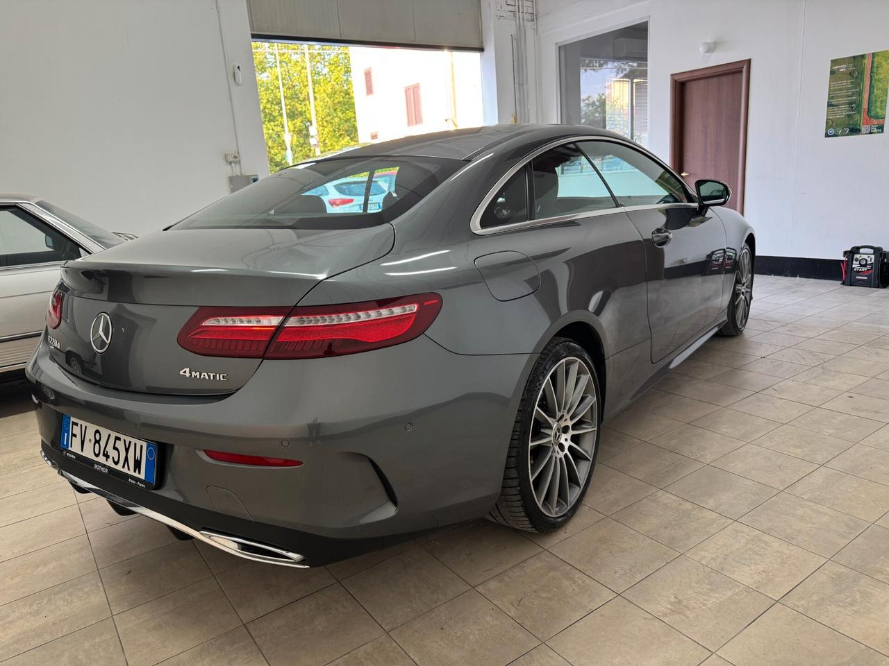 MERCEDES -BENZ E220 4 MATIC COUPè 2019 FULL