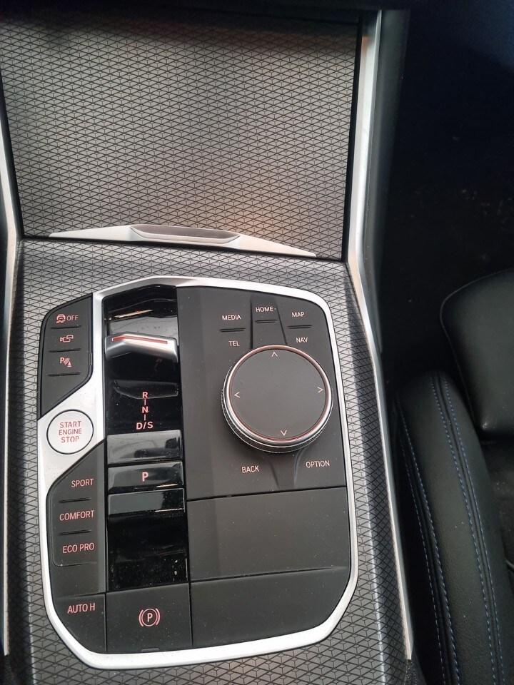 BMW Serie3(G20/21/80/81 330d 48V xDrive Touring...